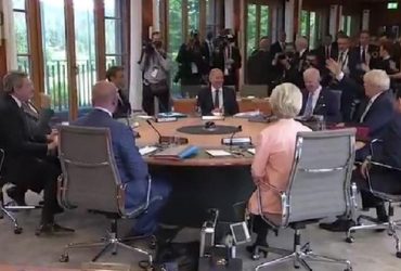 Лідери G7 жорстко висміяли голий торс Путіна на фото з конем