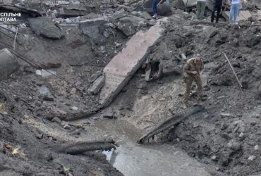 Удар по ТЦ Кременчуга: одна ракета попала в завод