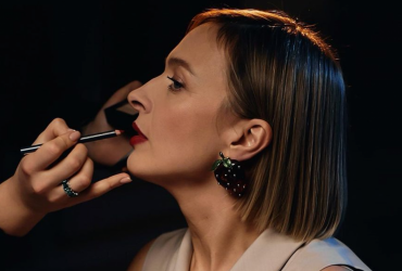 В результаті авіаудару по Харкову постраждав рідний двір телеведучої Василіси Фролової