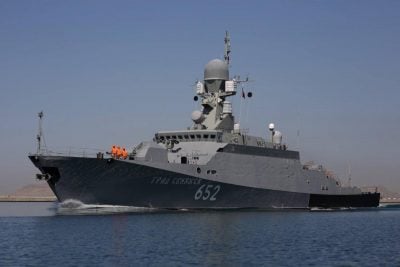В Новороссийске могли уничтожить носителя "Калибров" и "Ониксов": появились новые снимки
