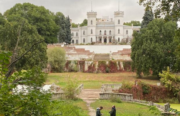 "Украинские дворцы. Золотое время": раскрыта тайна, как жили сахарные олигархи Украины 100 лет назад