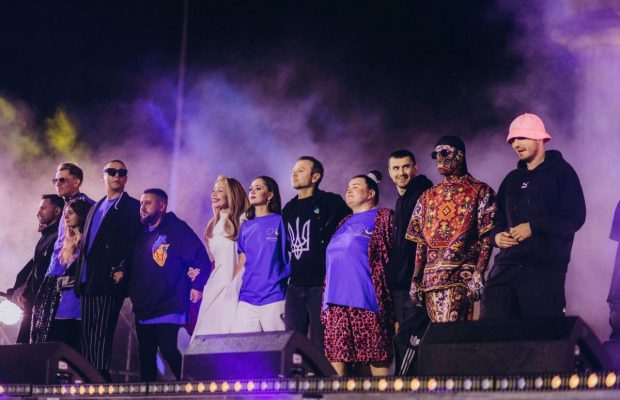 Трогательные песни и всеобщая поддержка: как прошел второй телемарафон Save Ukraine – #StopWar