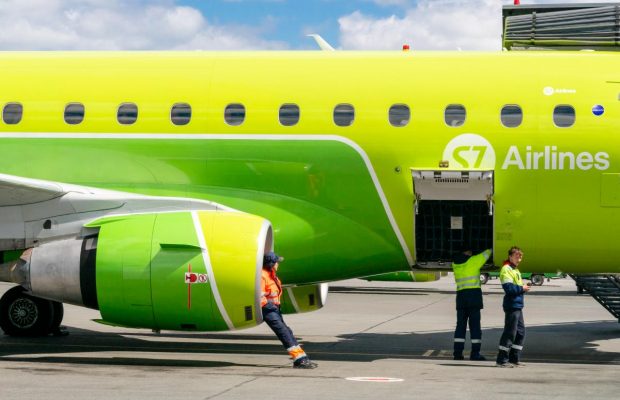 "Все разрушено": российский авиахолдинг отказался от запуска лоукостера и ракеты-носителя