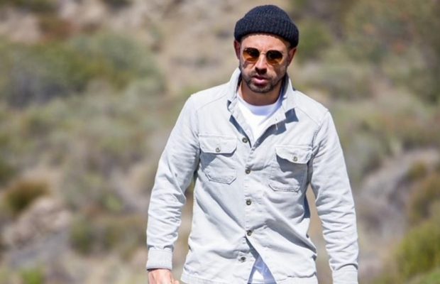 Шоумен Андрей Бедняков рассказал, как похоронили его маму