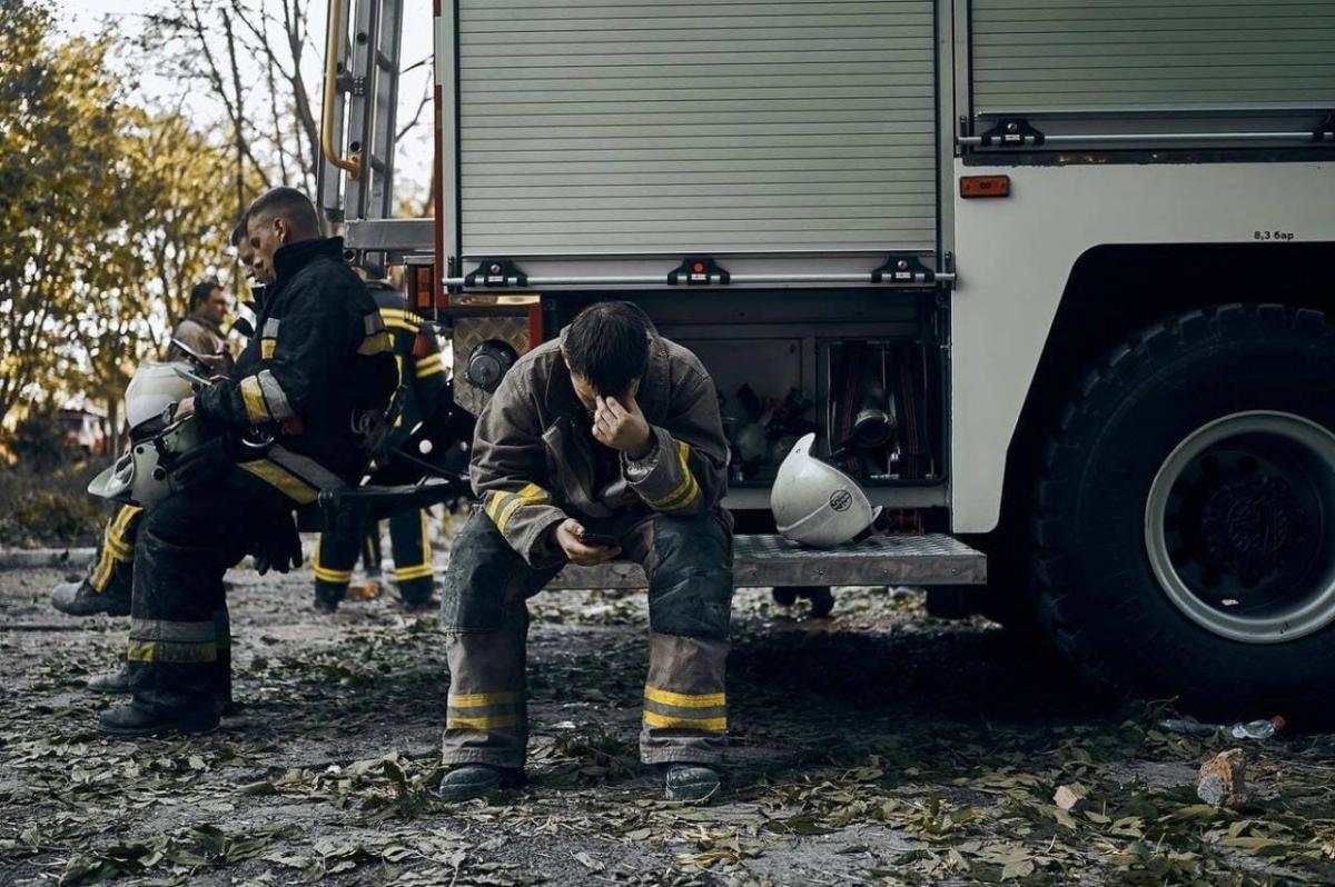 Спасатели продолжают разбирать завалы / фото ГСЧС Украины Спасатели продолжают разбирать завалы / фото ГСЧС Украины
