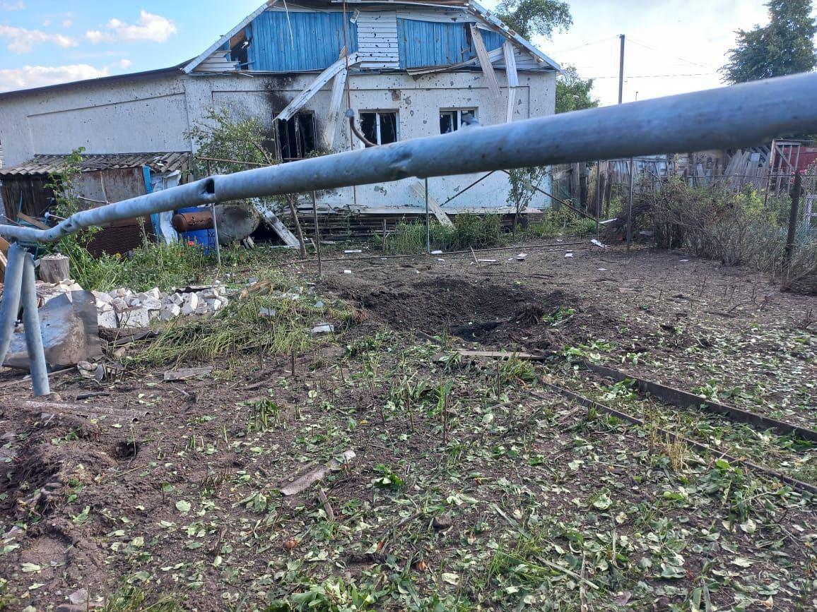 Повреждены дома мирных жителей / фото Дмитрий Живицкий Повреждены дома мирных жителей / фото Дмитрий Живицкий
