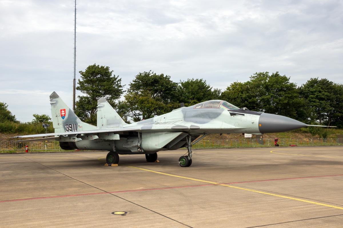 Словакия заменит свои МиГ-29 на истребителе F-16 / фото ua.depositphotos.com