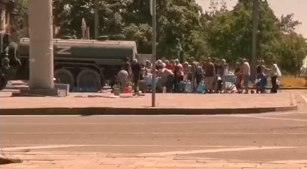 Drinking water remains one of the most pressing problems in Mariupol / screenshot t.me/mariupolrada