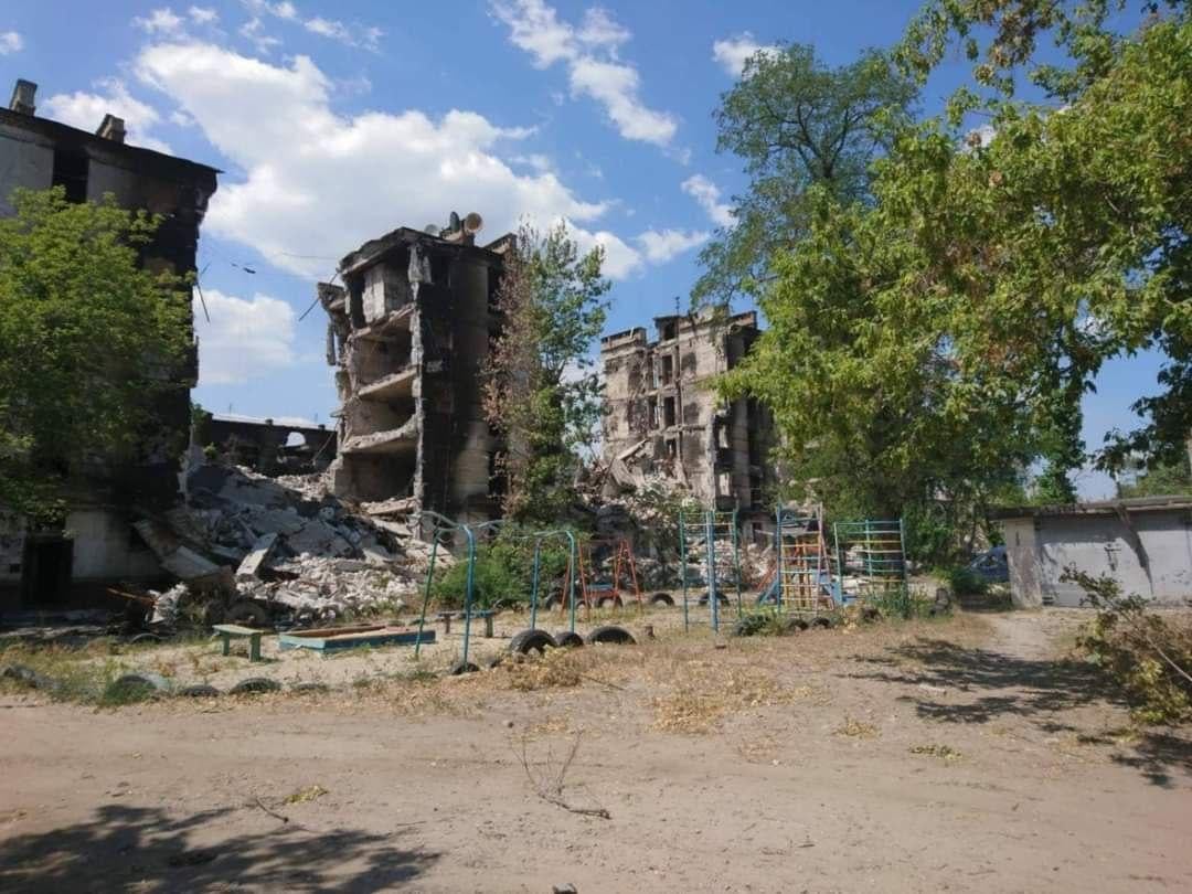 Последствия обстрелов на Донбассе / фото Сергей Гайдай