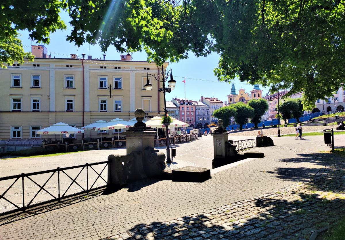 В центре Перемышля сейчас всюду одни украинцы / фото Марина Григоренко В центре Перемышля сейчас всюду одни украинцы / фото Марина Григоренко