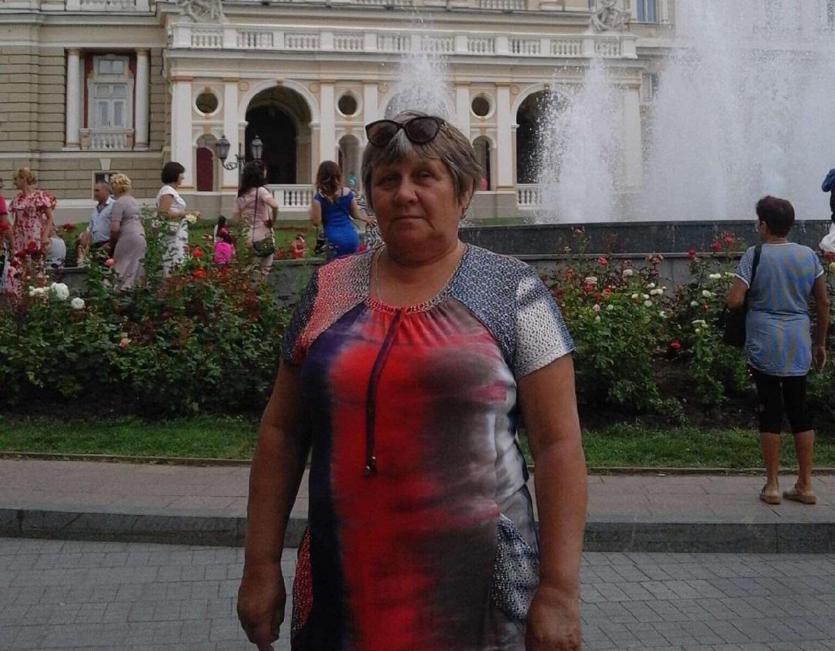 Жителька захопленого російськими загарбниками міста Попасна на Луганщині / фото Надії Кононченко Жителька захопленого російськими загарбниками міста Попасна на Луганщині / фото Надії Кононченко
