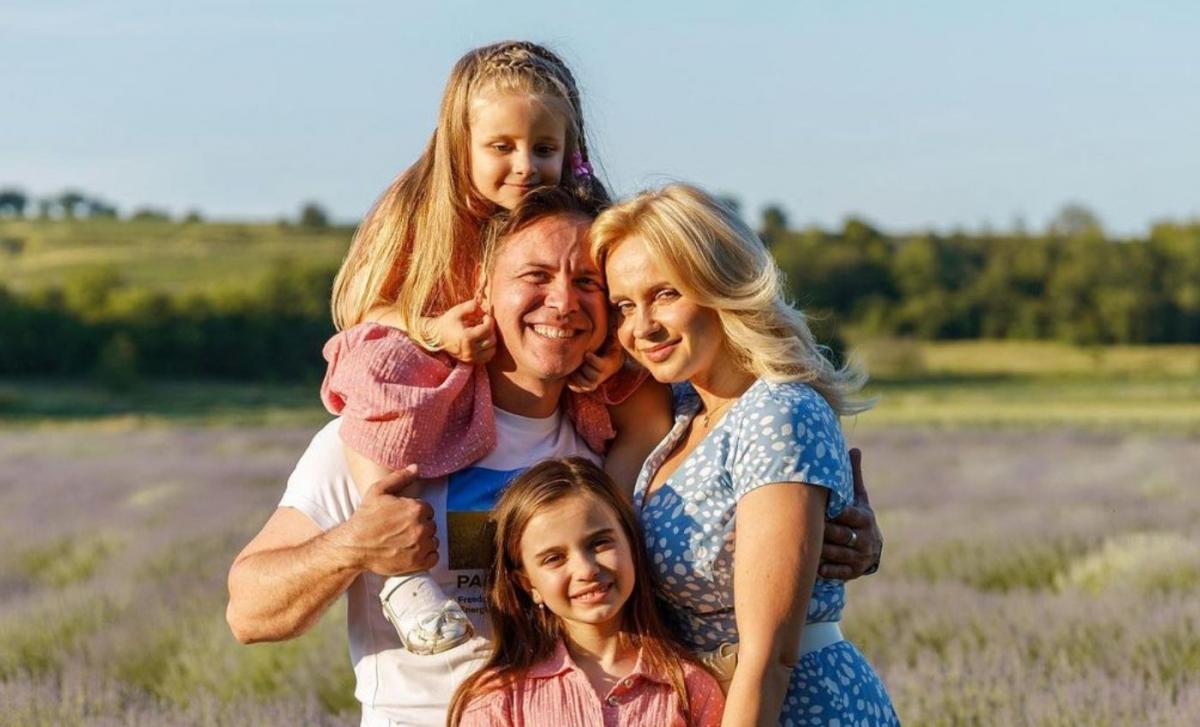 Лілія Ребрик з чоловіком і доньками / фото instagram.com/liliia.rebrik Лілія Ребрик з чоловіком і доньками / фото instagram.com/liliia.rebrik