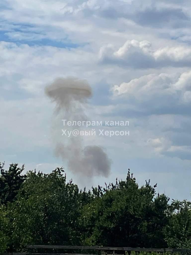 фото с телеграм-канала "Ху@вый Херсон"