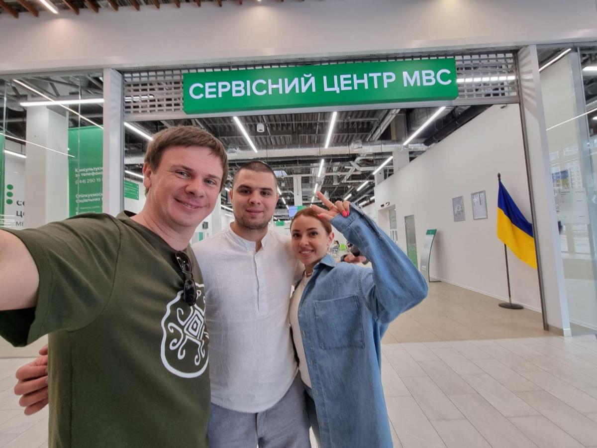 Дмитрий Комаров продал свой автомобиль / Фото - facebook.com Дмитрий Комаров продал свой автомобиль / Фото - facebook.com