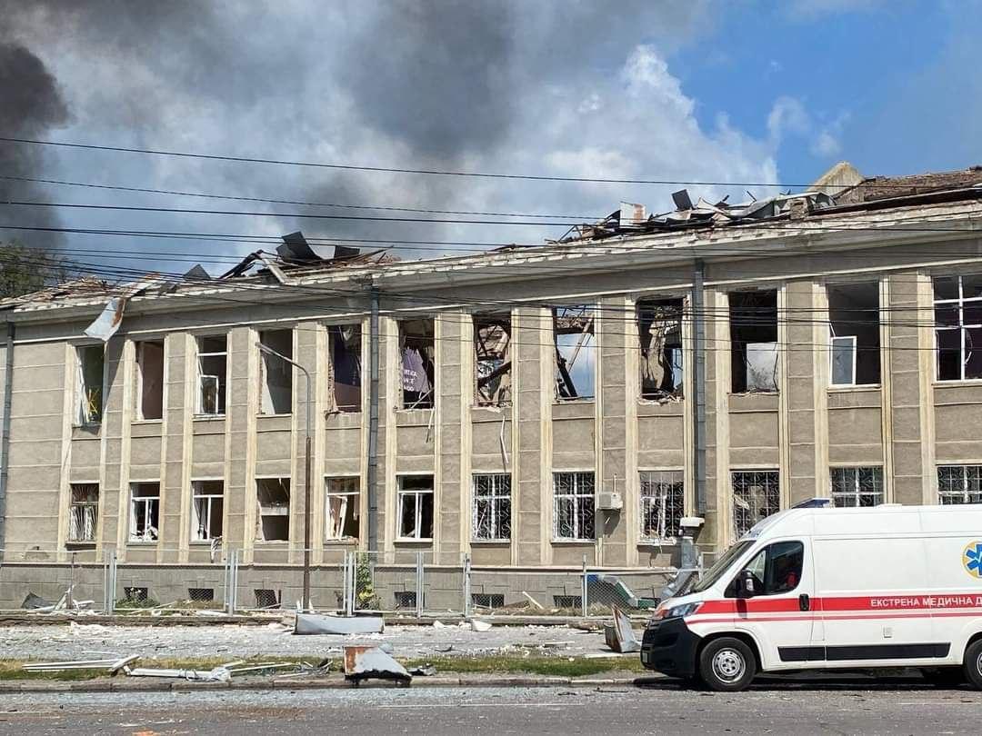 Оккупанты ударили по Винничине \ фото ГСЧС Оккупанты ударили по Винничине \ фото ГСЧС