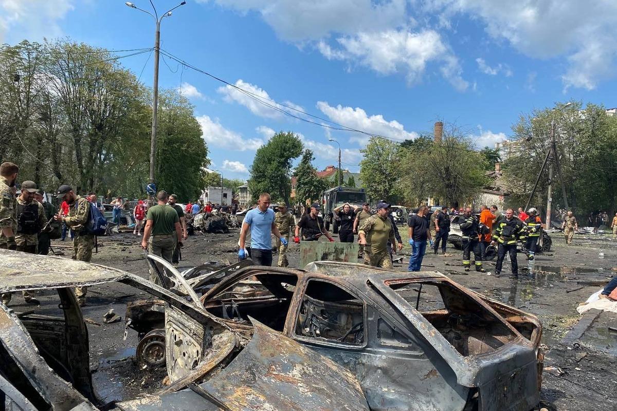 14 июля российские военные запустили ракеты по центру Винницы / фото t.me/dsns_telegram 14 июля российские военные запустили ракеты по центру Винницы / фото t.me/dsns_telegram