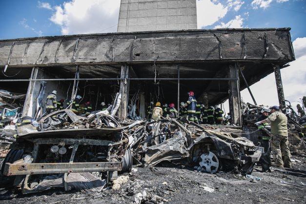 У Вінниці рятувальники завершили розбір завалів \ фото ДСНС України У Вінниці рятувальники завершили розбір завалів \ фото ДСНС України