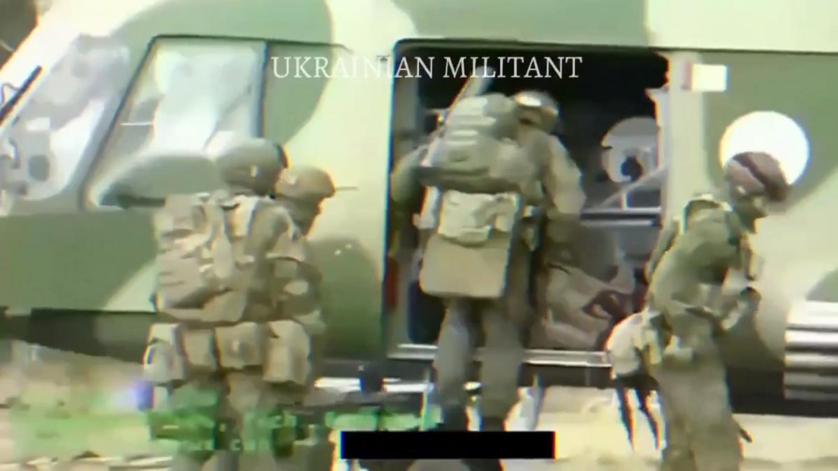 Телевизионщики умолчали о дальнейшей судьбе российских военных / Скриншот Телевизионщики умолчали о дальнейшей судьбе российских военных / Скриншот