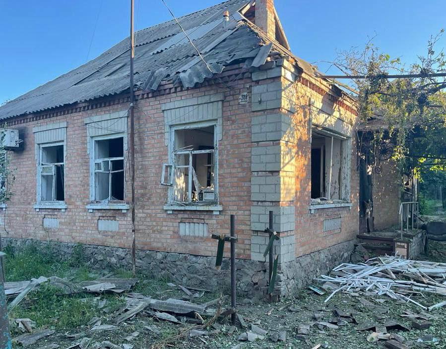 Зруйновано з десяток приватних житлових будинків / фото Дніпропетровська ОДА у Telegram Зруйновано з десяток приватних житлових будинків / фото Дніпропетровська ОДА у Telegram