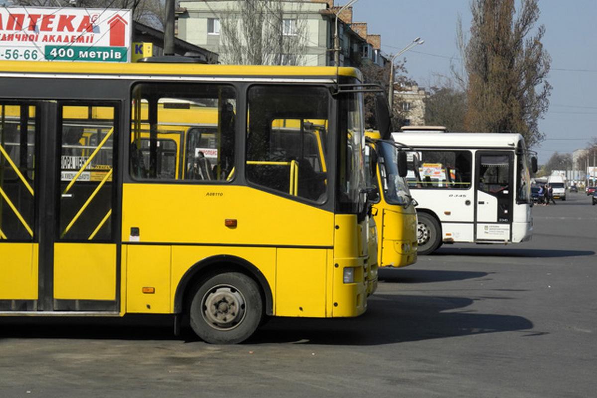 В Одесі у розпал літнього сезону подорожчає проїзд у маршрутках: якою буде ціна В Одесі у розпал літнього сезону подорожчає проїзд у маршрутках: якою буде ціна