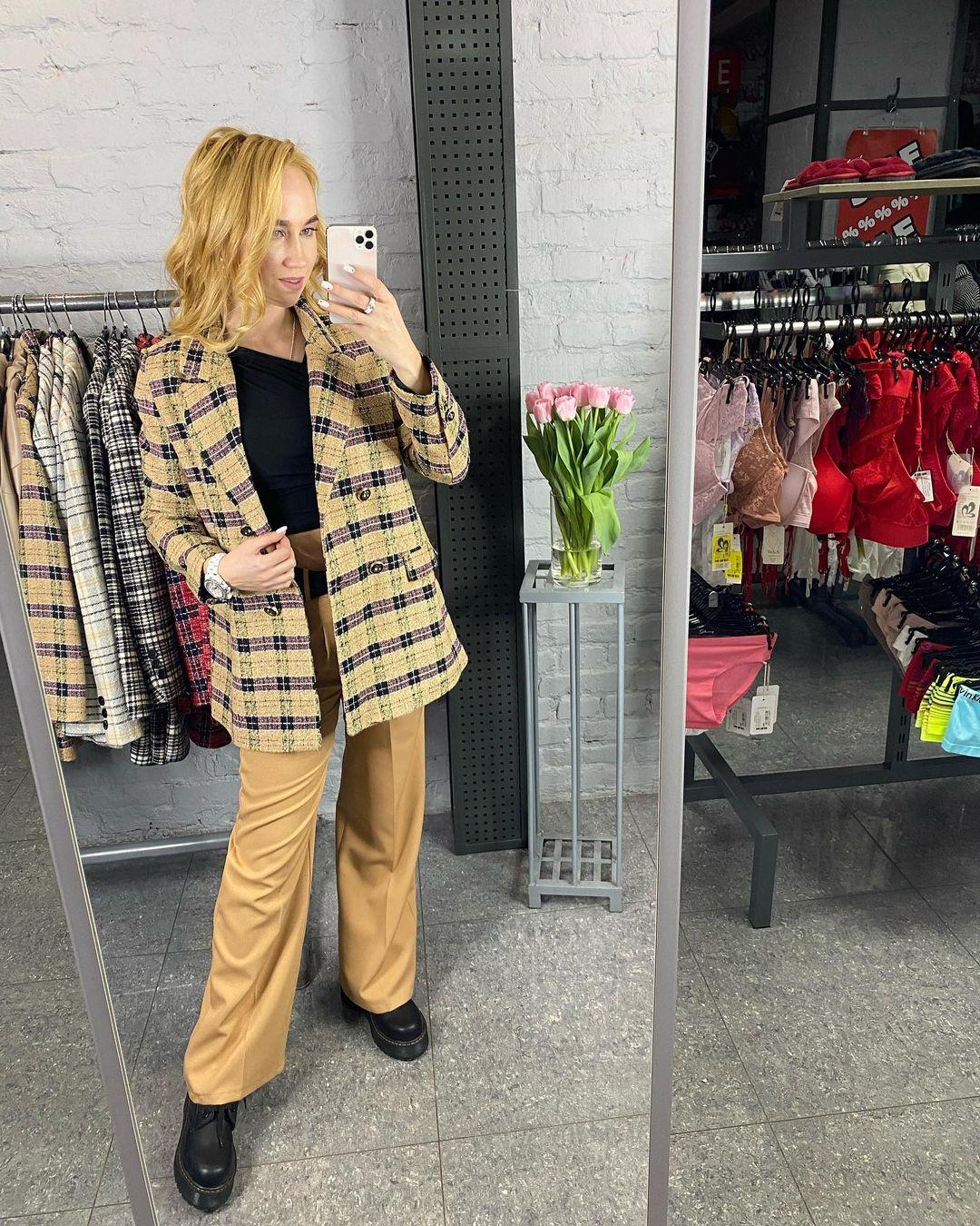 Топ крутых костюмов, которые актуальны в 2022 / Фото - instagram.com Топ крутых костюмов, которые актуальны в 2022 / Фото - instagram.com