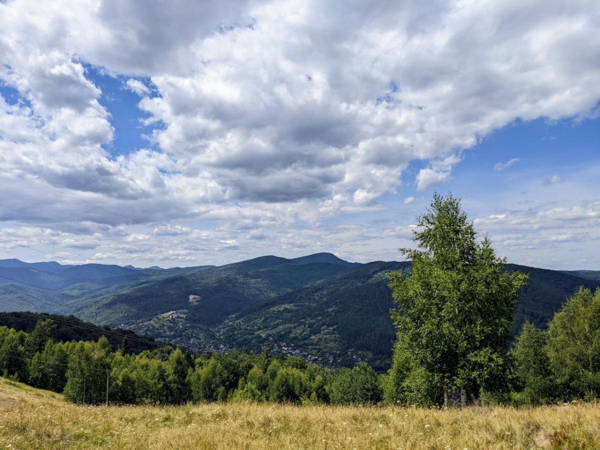 Вид с горы Маковица в Яремче / УНИАН Вид с горы Маковица в Яремче / УНИАН
