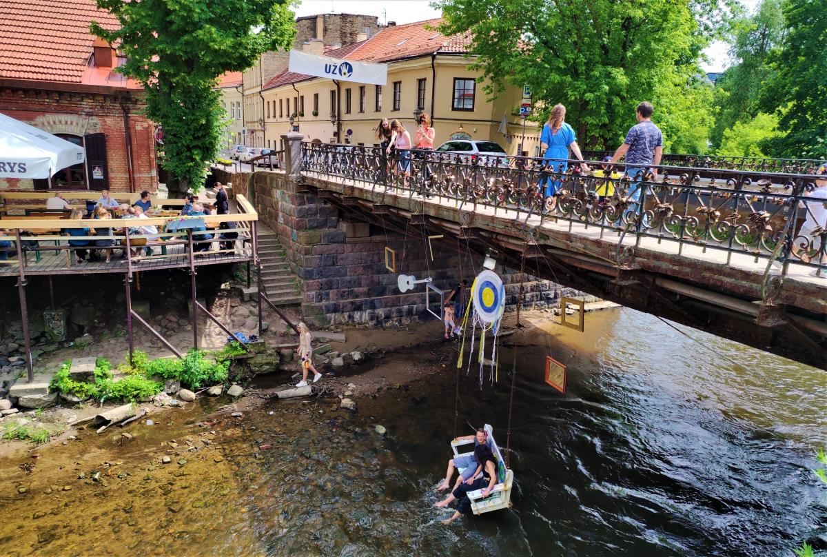 Вхід до району Ужупіс у Вільнюсі / фото Марина Григоренко Вхід до району Ужупіс у Вільнюсі / фото Марина Григоренко
