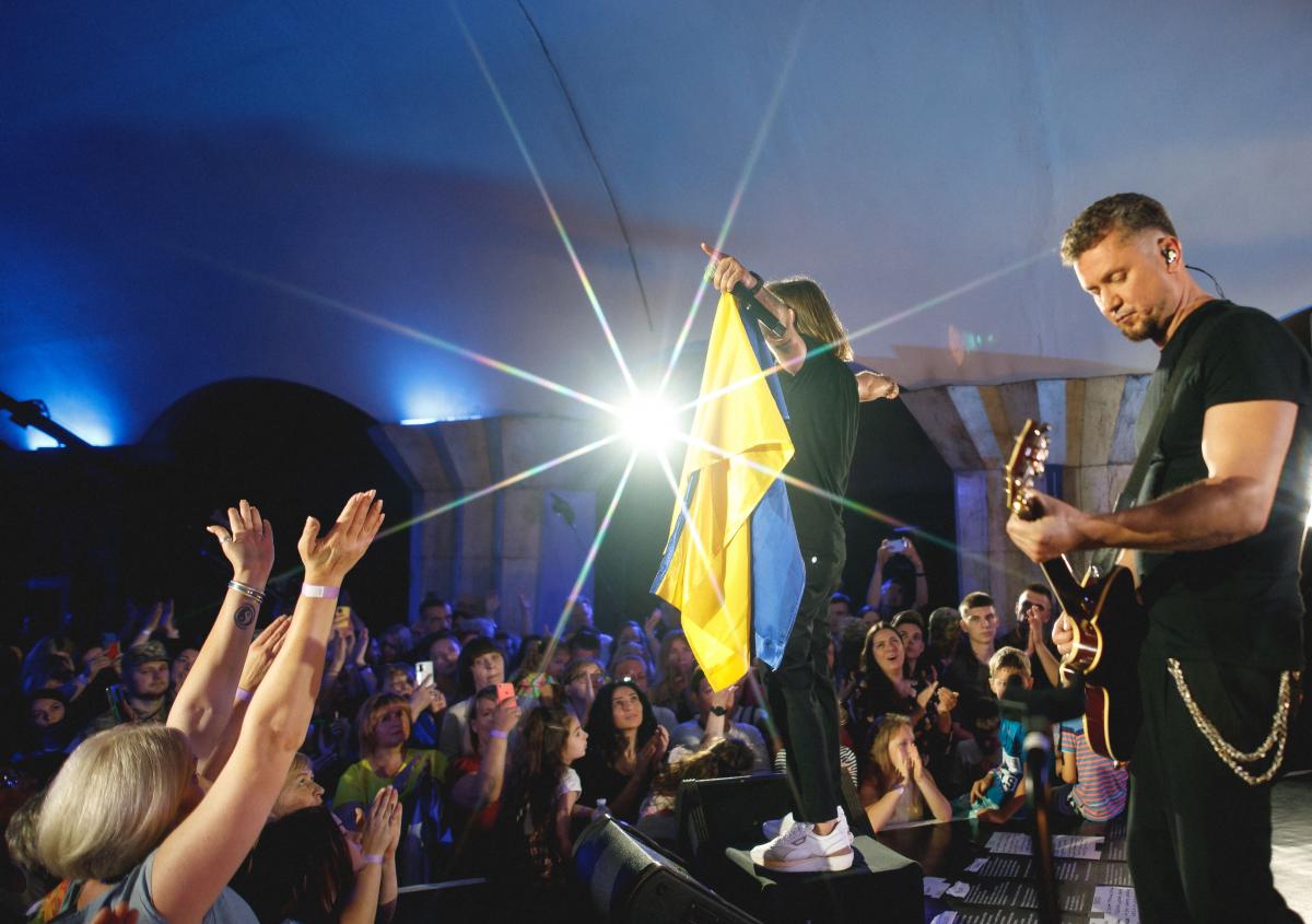 Відомий гурт дав концерт у столичному метро (фото) Відомий гурт дав концерт у столичному метро (фото)