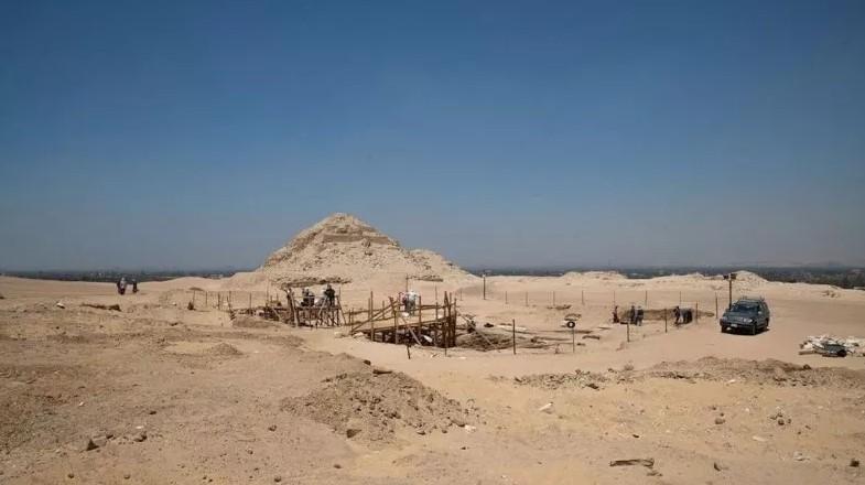 Археологи обнаружили тайную гробницу древнеегипетского полководца / фото Министерство туризма и древностей Египта