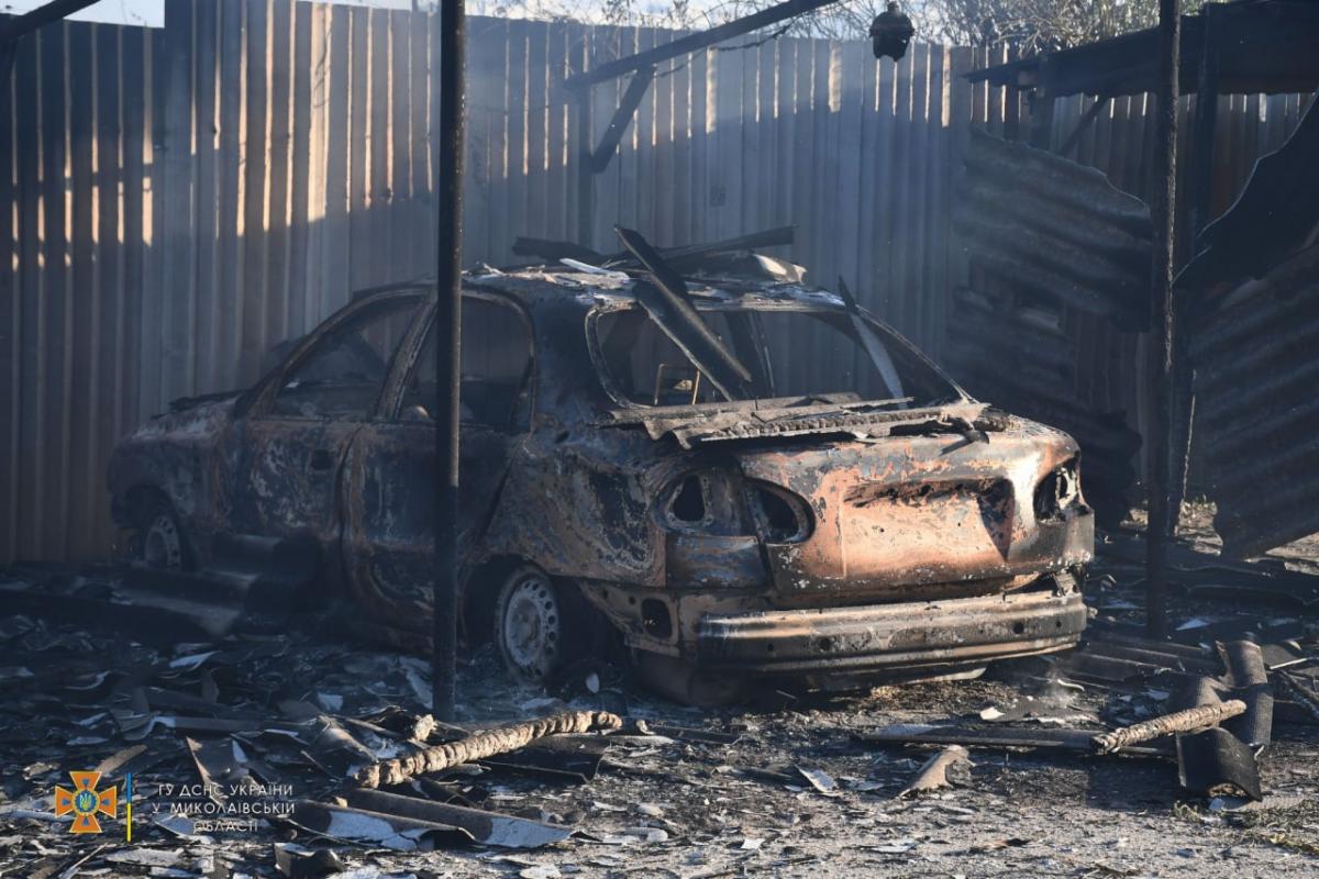 Стало відомо про наслідки чергового підступного обстрілу Миколаєва / фото ДСНС Стало відомо про наслідки чергового підступного обстрілу Миколаєва / фото ДСНС