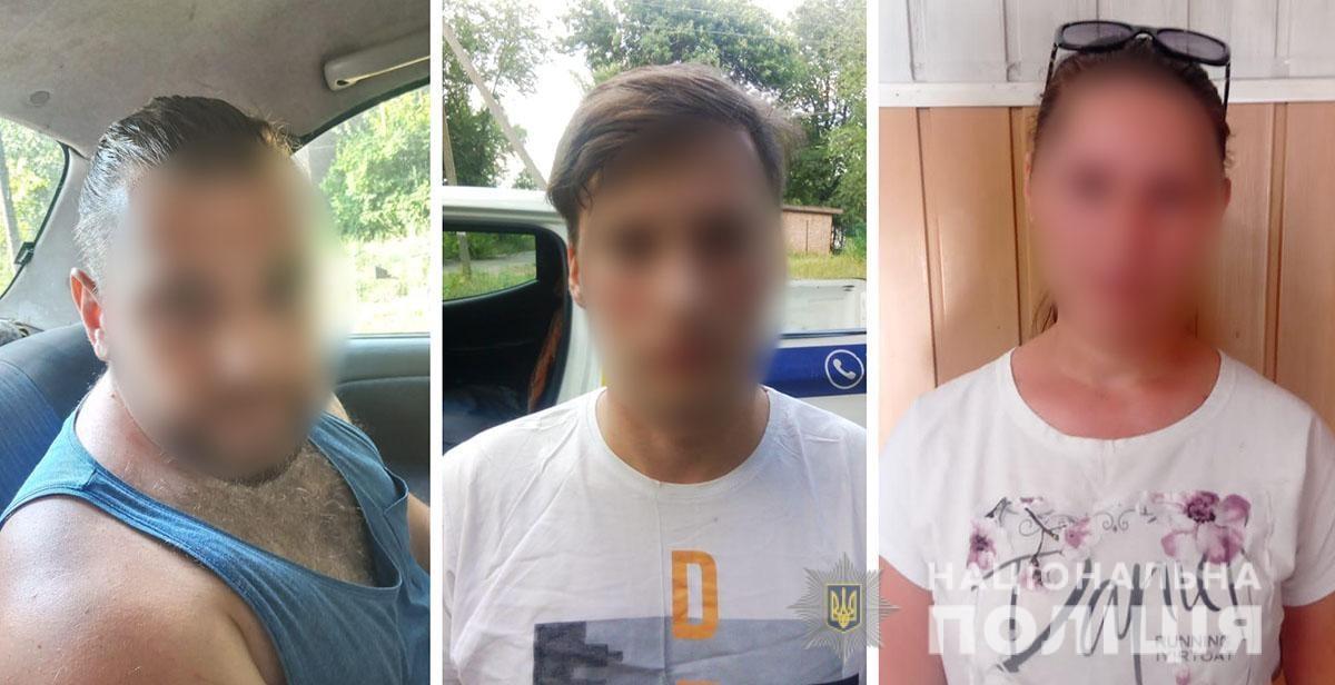 Женщина и двое мужчин корректировали российские авиаудары в Торецке / фото npu.gov.ua Женщина и двое мужчин корректировали российские авиаудары в Торецке / фото npu.gov.ua