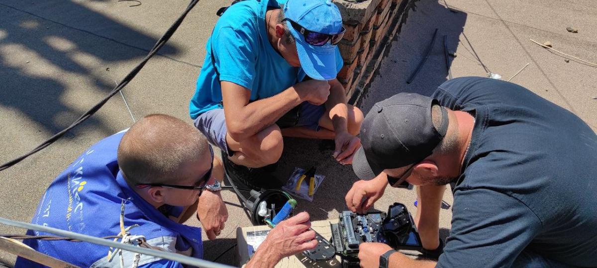 Інформація за ціною життя: як провайдери відновлюють доступ до інтернету на звільнених територіях Інформація за ціною життя: як провайдери відновлюють доступ до інтернету на звільнених територіях
