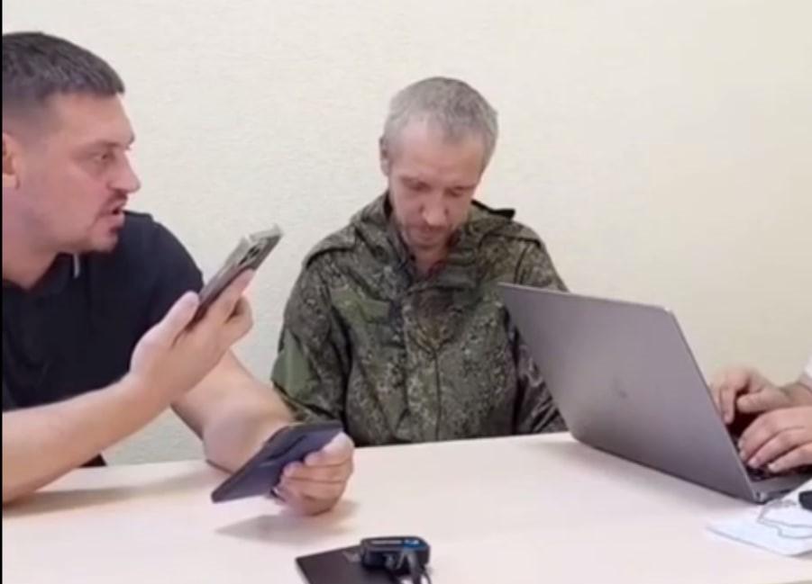 Россиянка шокировала реакцией на звонок оккупанта из плена / скриншот Россиянка шокировала реакцией на звонок оккупанта из плена / скриншот
