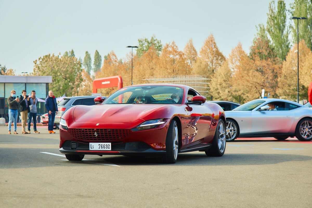 В Украину под нулевой растаможкой завезли Ferrari Roma за $221 тысячу —  УНИАН