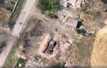 В ОК "Юг" показали "кладбище" российской техники на Херсонщине (видео)