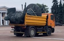 У Переяславі знесли монумент 300-річчя возз’єднання України з Росією (фото)
