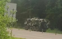 У Білорусі в бік України їде колона російських вантажівок із символікою "V" (фото)