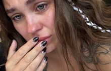 Заплаканная KAZKA рассказала, что оккупанты уничтожили ее школу в Харькове (видео)