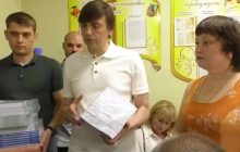 В Мелітополі "засвітився" міністр просвіти РФ: привіз підручники про "один народ"