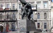 З центру Одеси хочуть прибрати меморіал з прізвищами героїв Радянського Союзу і соцпраці