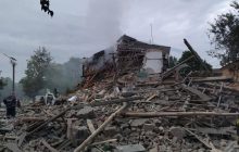 Люди ще спали, повністю обвалився під'їзд: з'явилися подробиці ракетного удару по Чугуєву