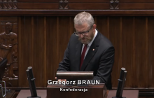 В Польше хотят лишить иммунитета депутата, требовавшего остановить "украинизацию" страны