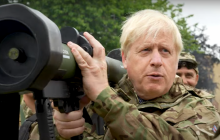 "Впевнений, ви переможете": Джонсон потренувався з бійцями ЗСУ на полігоні у Британії