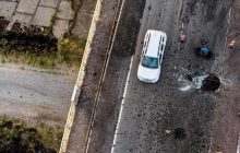 Чтобы покинуть Антоновский мост, россиянам придется покидать и технику - эксперт
