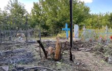 Не дають спокою ні живим, ні мертвим: окупанти "денацифікували" цвинтар на Сумщині (фото)