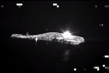 Российские истребители ударили по Змеиному фосфорными бомбами (видео)