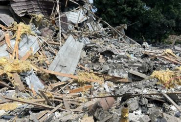 Ракетный обстрел Краматорска: в результате ударов разрушен парк-отель (видео)