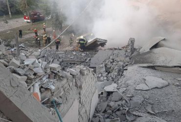 Росія вдарила ракетами по школі у Харкові (фото)