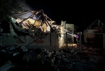 Прямое попадание: при ночном обстреле Славянска погибла женщина (фото)