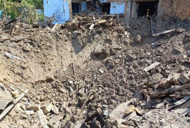 Ракетный удар по Николаеву: оккупанты разрушили частные дома и предприятие (фото)